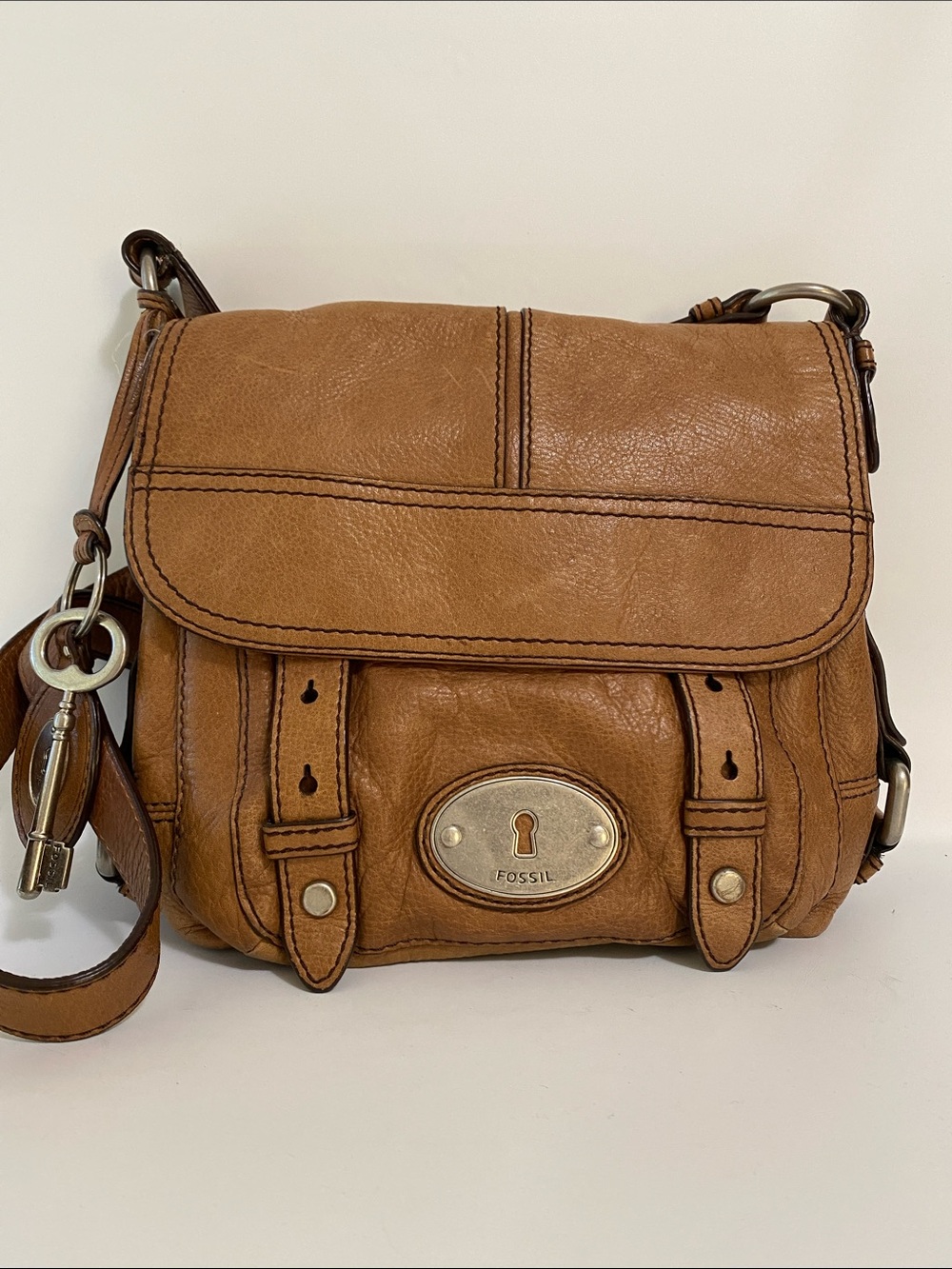 Fossil Cognac Brown Leather Crossbody Bag with Key Charm